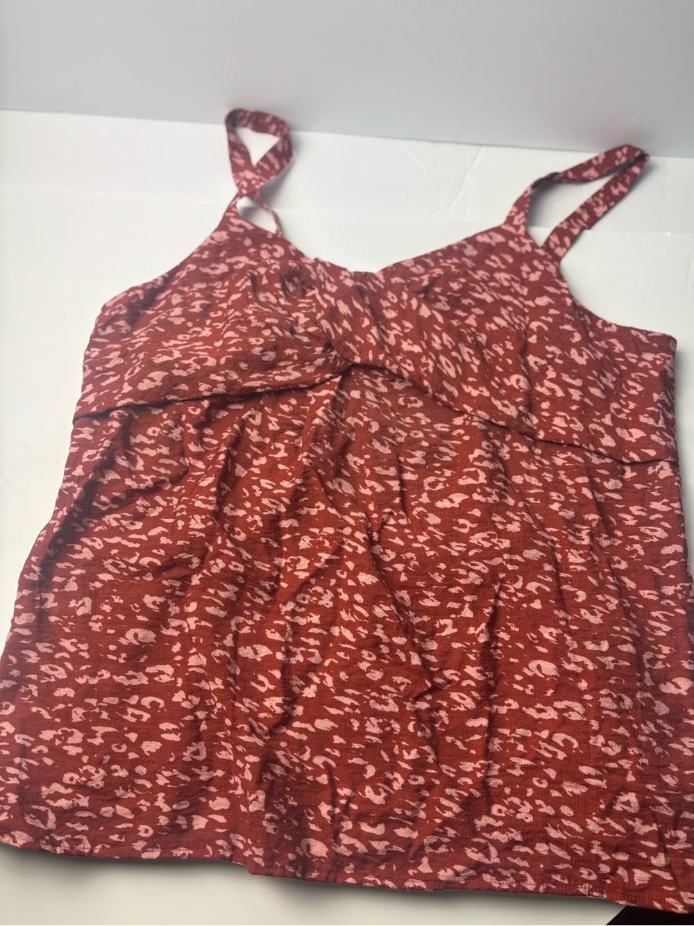 Simply Vera Vera Wang Red Printed Twist-Front Cami